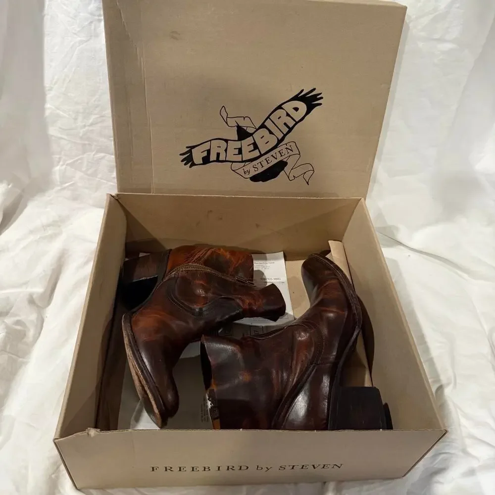 Freebird by Steven Salt Brown Leather Ankle Boots Cognac Western Boho 9 W/ Box